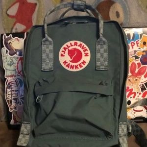 Fjallraven Kanken Mini Backpack Green/Checkered Straps